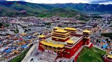 gyegu_prayer_house_in_tibet
